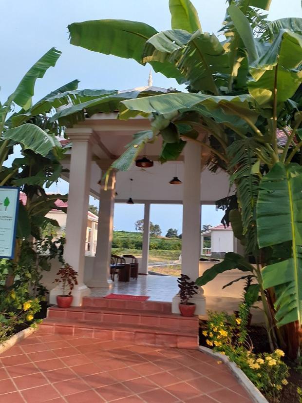 Koh Ker Hotel And Restaurant Phumi Moreal Exterior photo