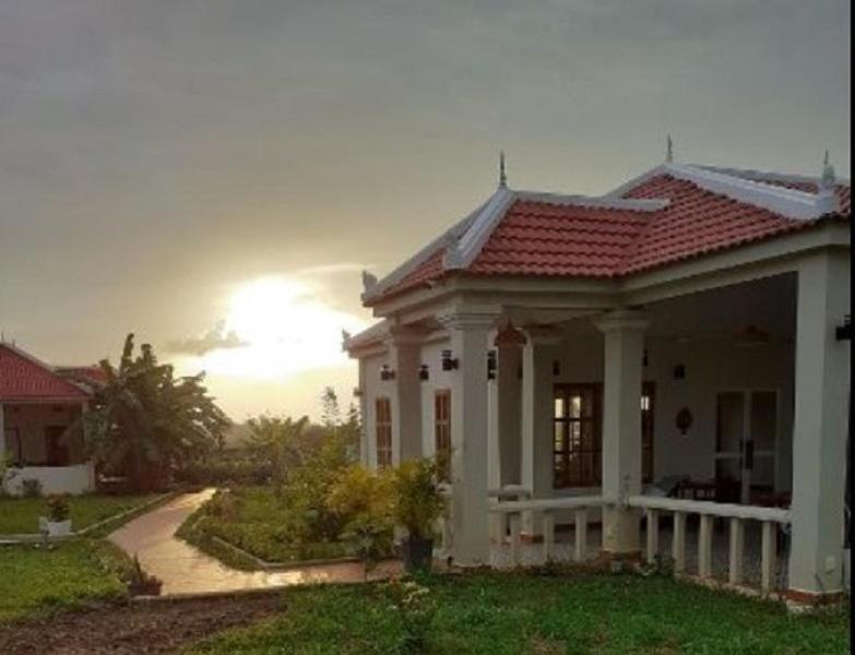 Koh Ker Hotel And Restaurant Phumi Moreal Exterior photo