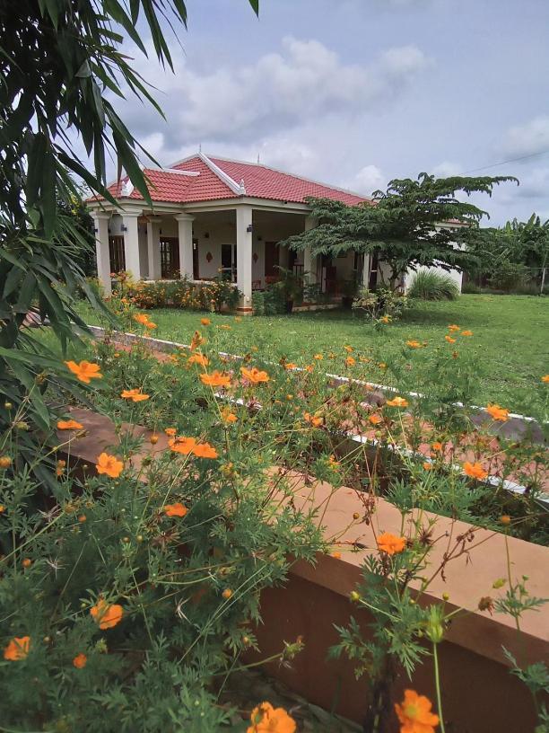 Koh Ker Hotel And Restaurant Phumi Moreal Exterior photo
